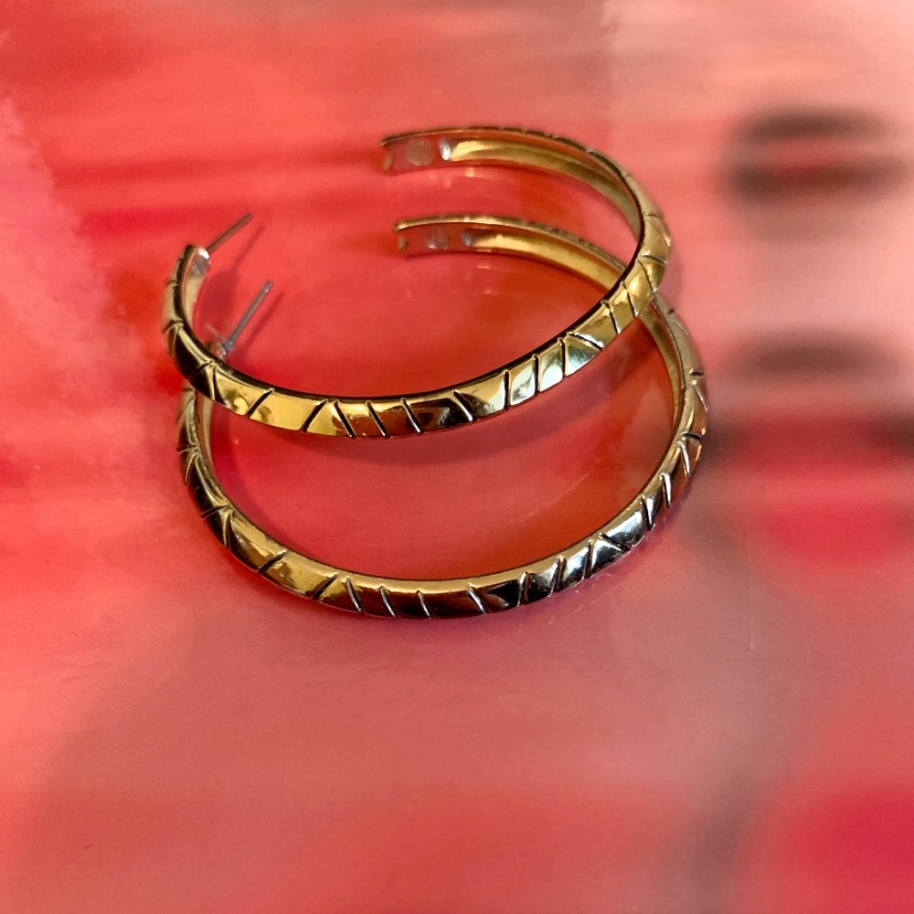 House of Harlow 1960 Gold Hoops